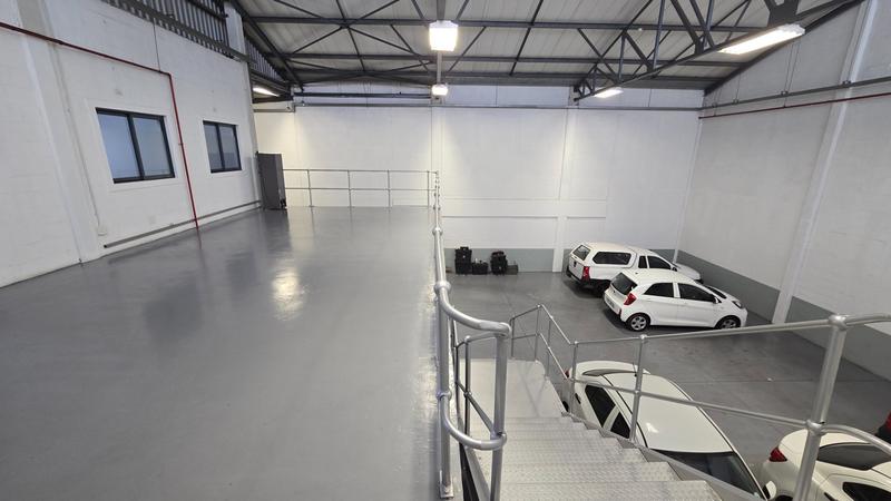 To Let commercial Property for Rent in Matroosfontein Western Cape